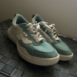 Vans UltraRange Neo VR3 Shoe - Color Trellis